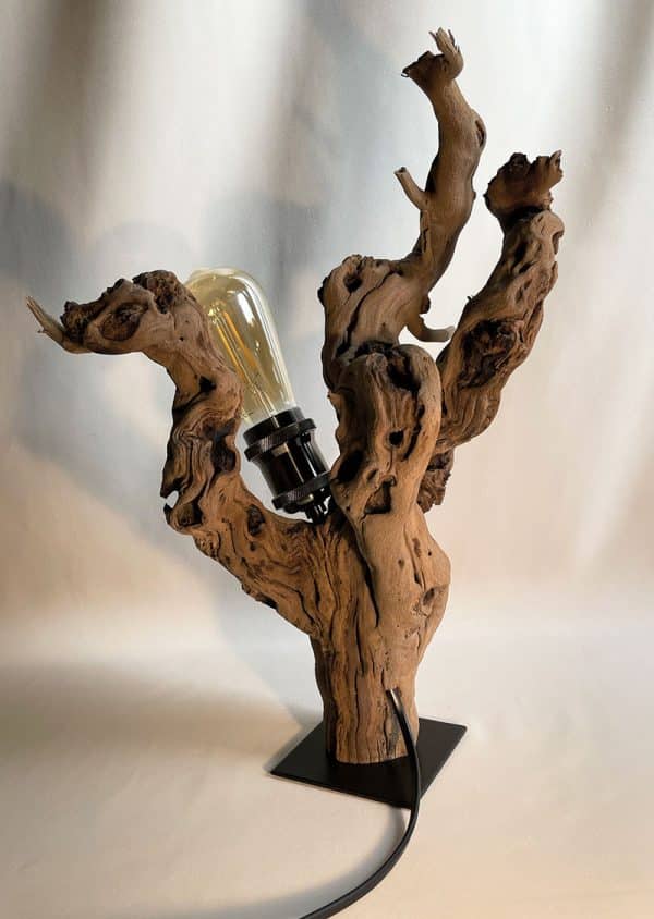 Lampe en bois pied de vigne 10