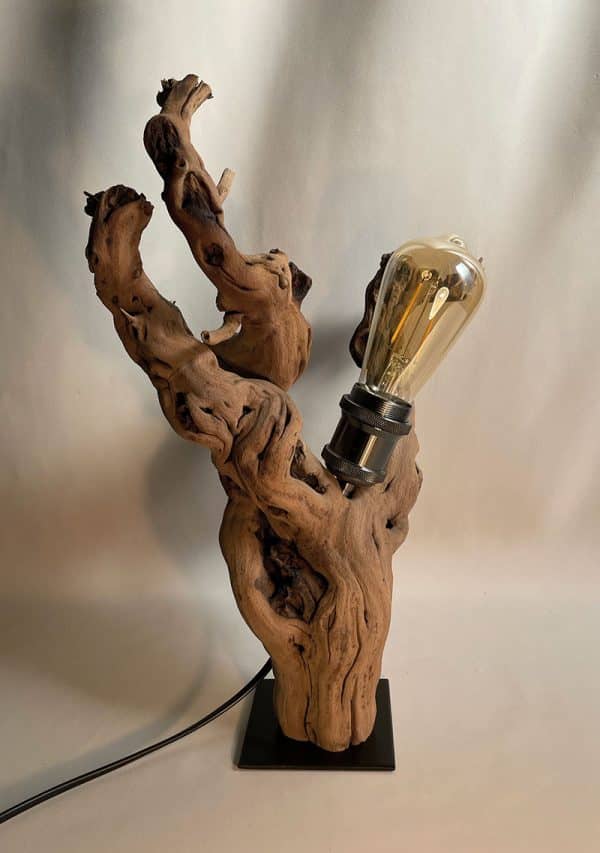 Lampe en bois pied de vigne 12