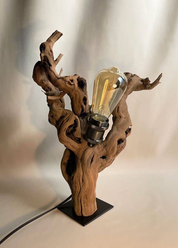 Lampe en bois pied de vigne 8